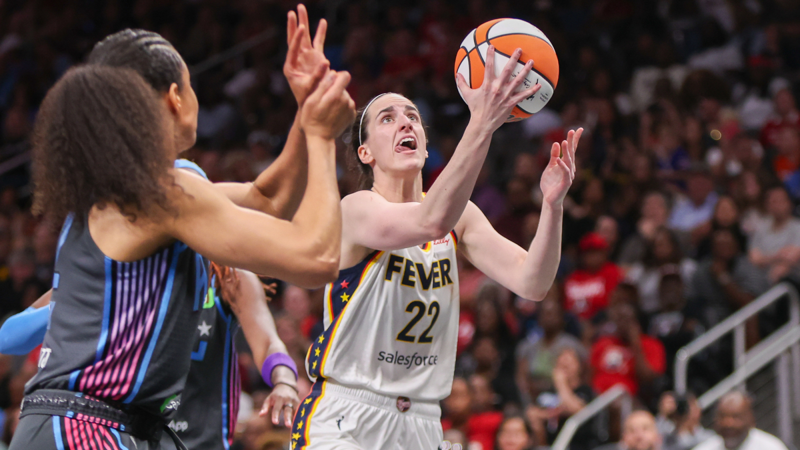 https://www.yardbarker.com/media/c/f/cf3b8e30447f4909514bde7c4b09eac568226d7b/thumb_16x9/caitlin-clark-creates-unforgettable-moment-fan-win.jpg?v=1