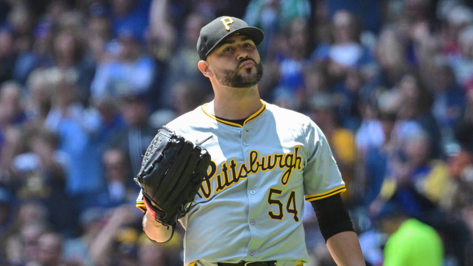 Martin Perez 'pain free' and Progressing in Groin Strain Recovery