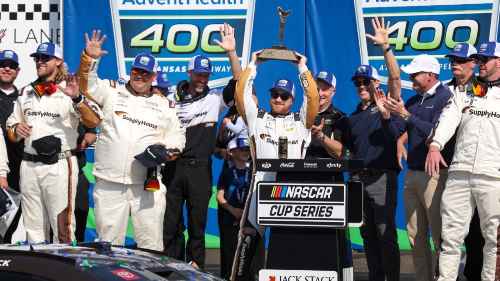 Kevin Harvick: Tyler Reddick ‘deserves to get paid’ with 23XI Racing extension