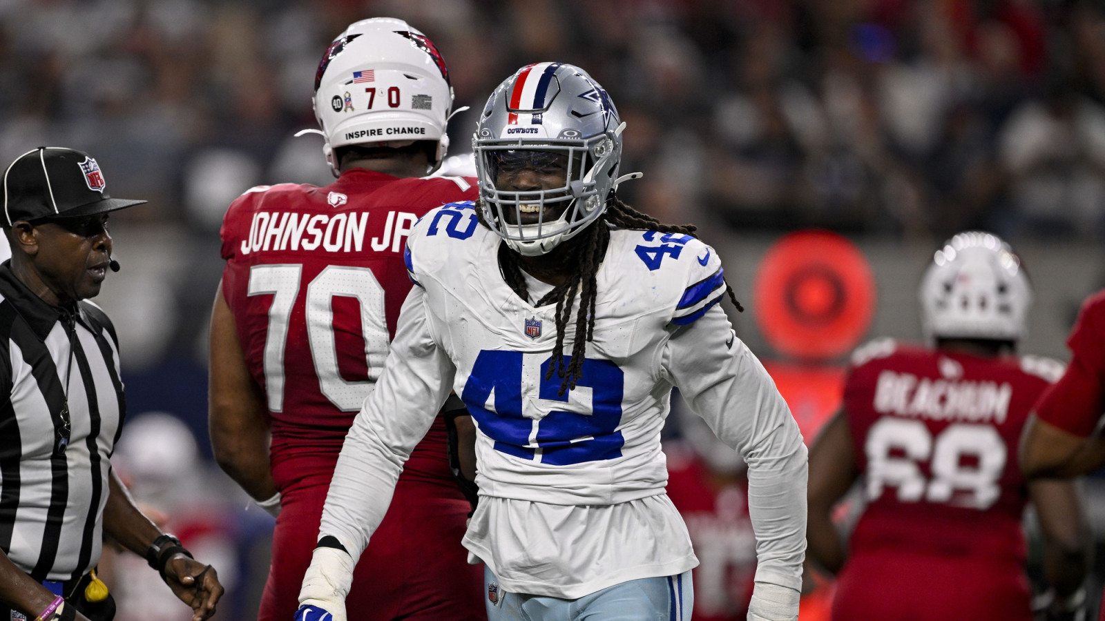 Not re-signing Jadeveon Clowney is a mistake by the Cowboys