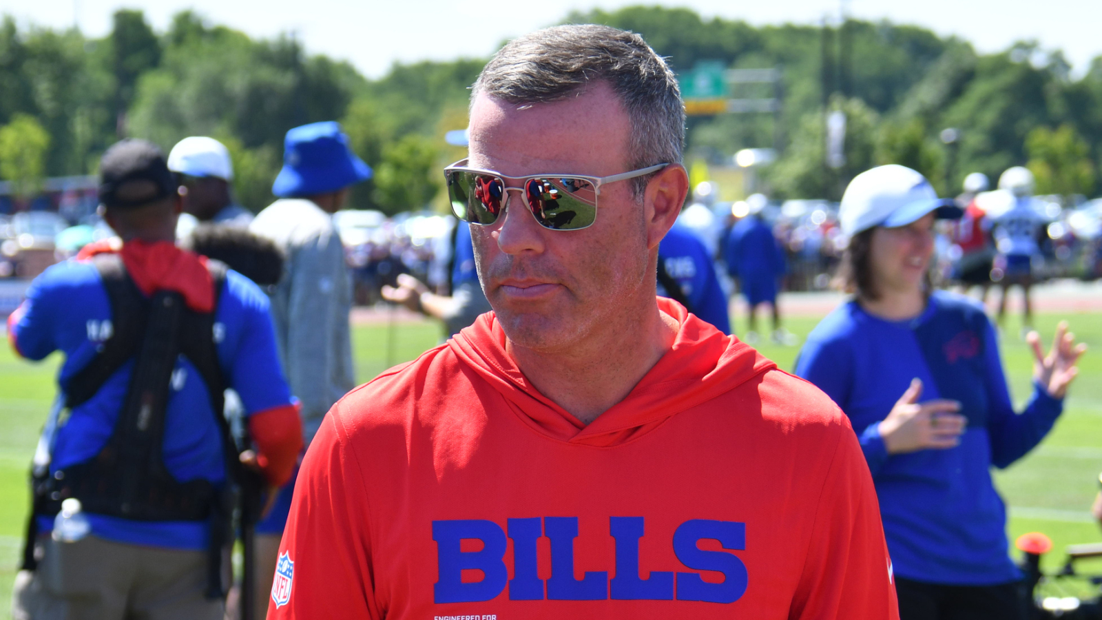 https://www.yardbarker.com/media/d/0/d0b44f25d02ded495cb2a909122dd5f98c2687a3/thumb_16x9/bills-gm-brandon-beane-mad-teams-trade-deadline.jpg?v=1