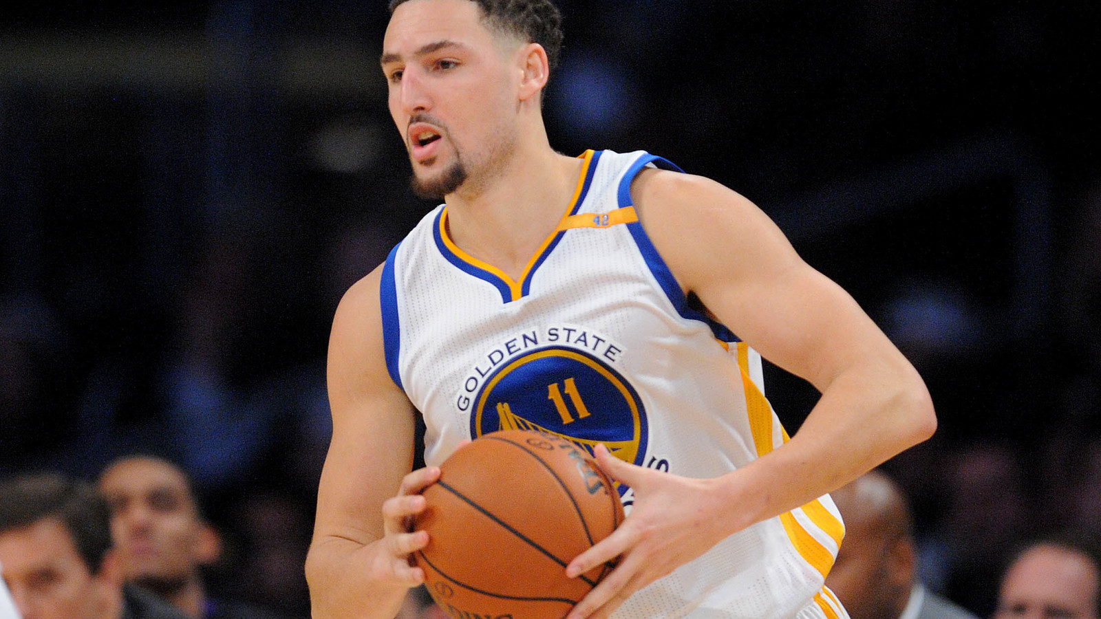 Injured Klay Thompson called game on Lakers radio with ...