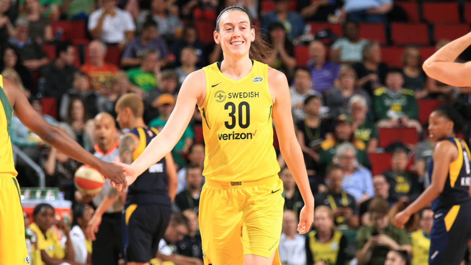 Top 10 players WNBA power rankings | Yardbarker