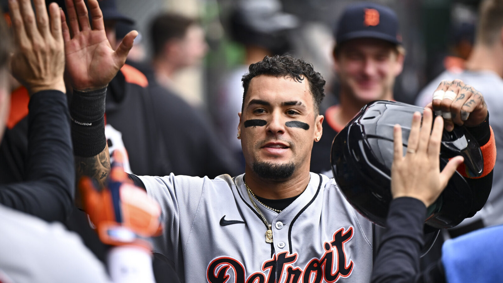 https://www.yardbarker.com/media/d/1/d13057583138a56cfff07a23c30dbe251fee74a3/thumb_16x9/tigers-hot-start-led-unexpected-player.jpg?v=1