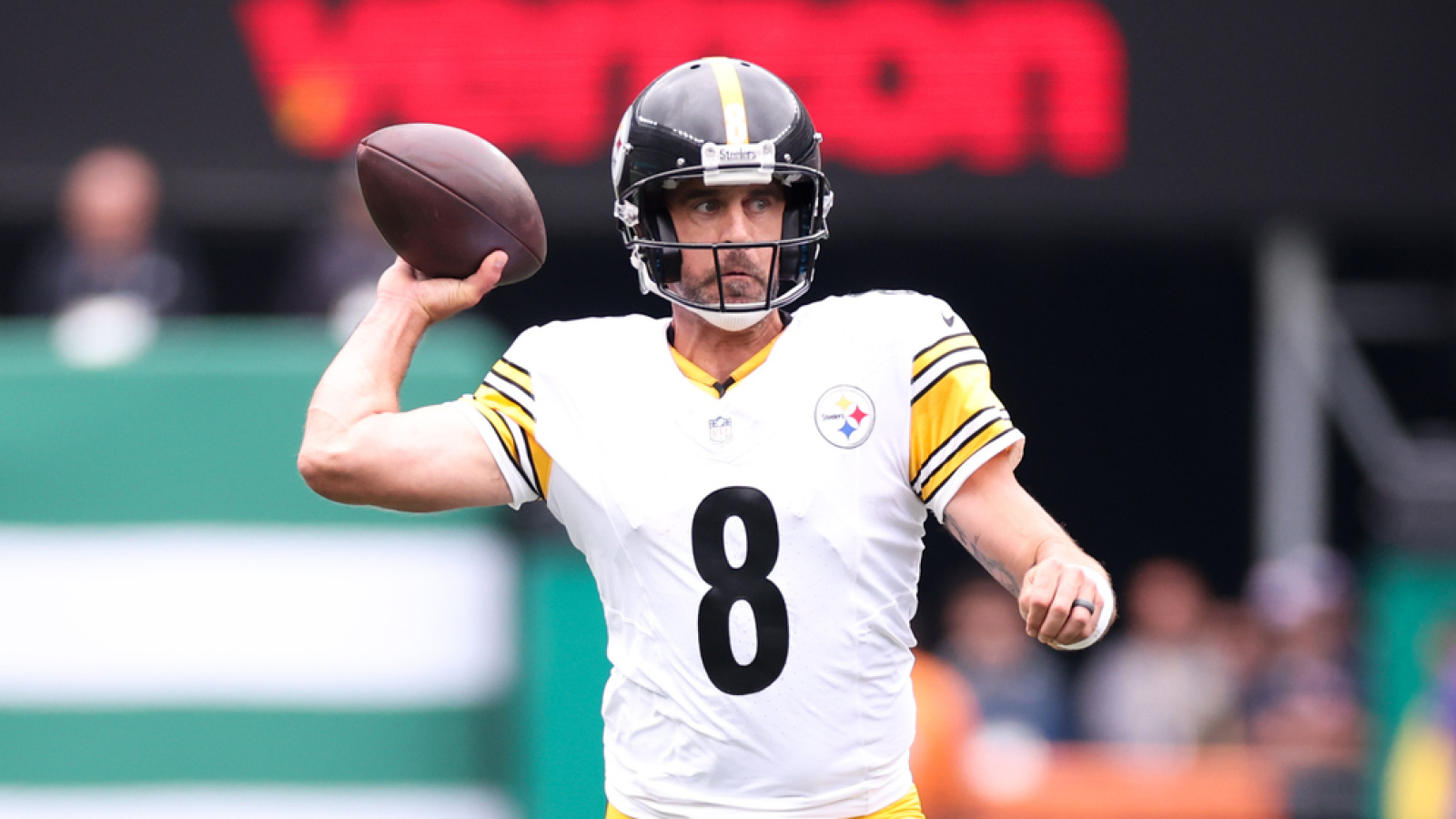 https://www.yardbarker.com/media/d/1/d19b41514eb6c53a90a99172c654ddd27eea80fa/thumb_16x9/steelers-qb-aaron-rodgers-makes-admission-his.jpg?v=1