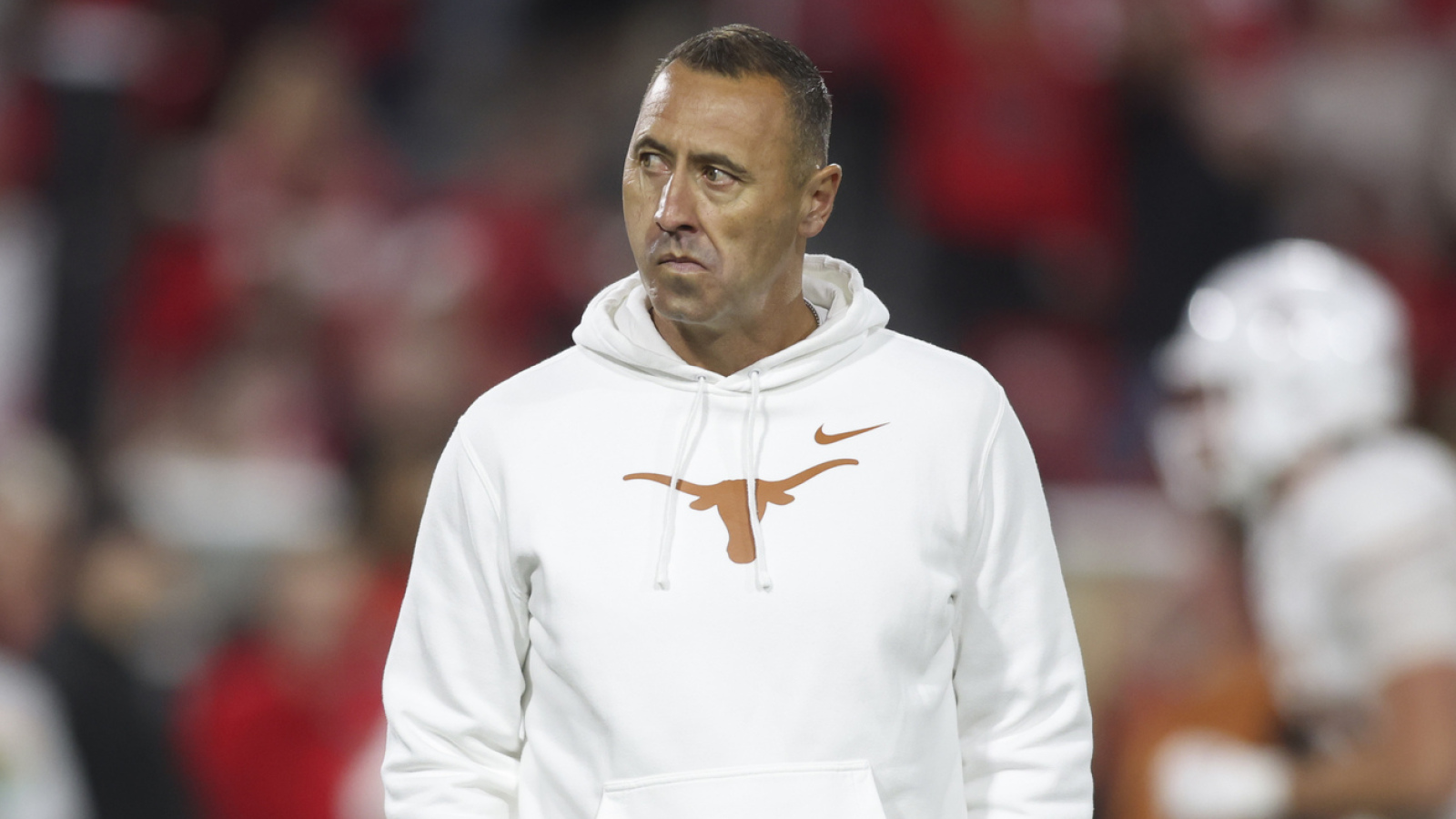 https://www.yardbarker.com/media/d/1/d1c2cf553203952104cb134a2c2b3296edd792e2/thumb_16x9/new-ap-top-25-got-right-wrong-texas-upset.jpg?v=1