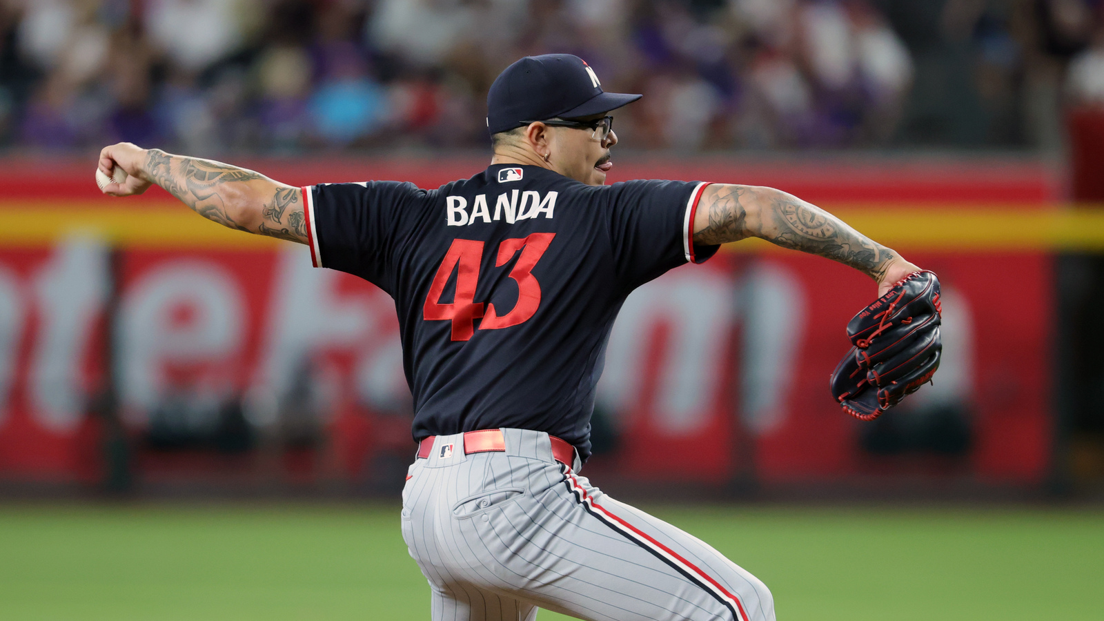 Twins Outright Three Players