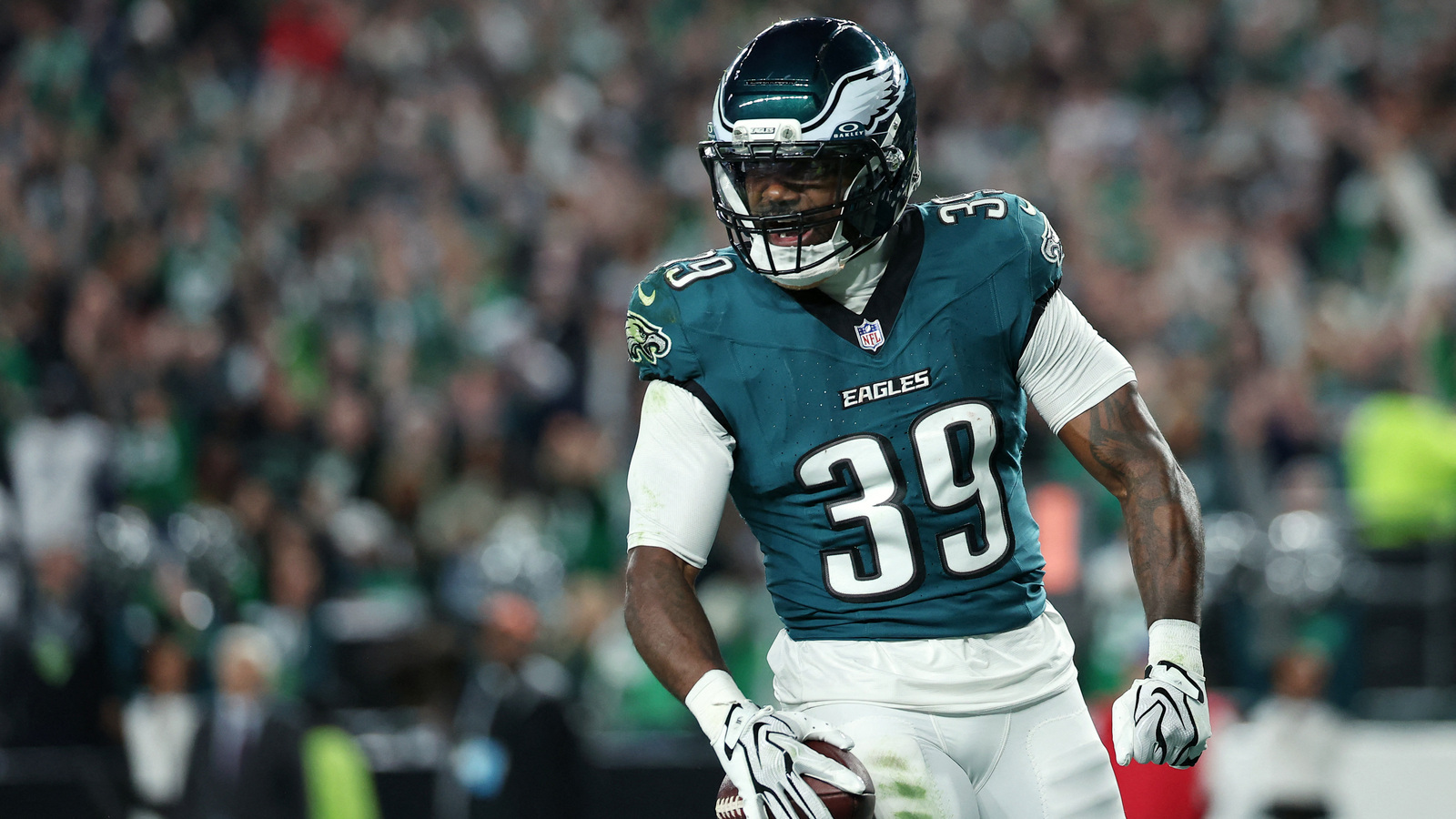 Eagles Make Four Moves, Place RB Dameon Pierce On IR