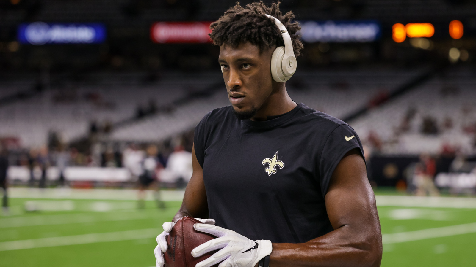Saints agree to restructured deal with WR Michael Thomas