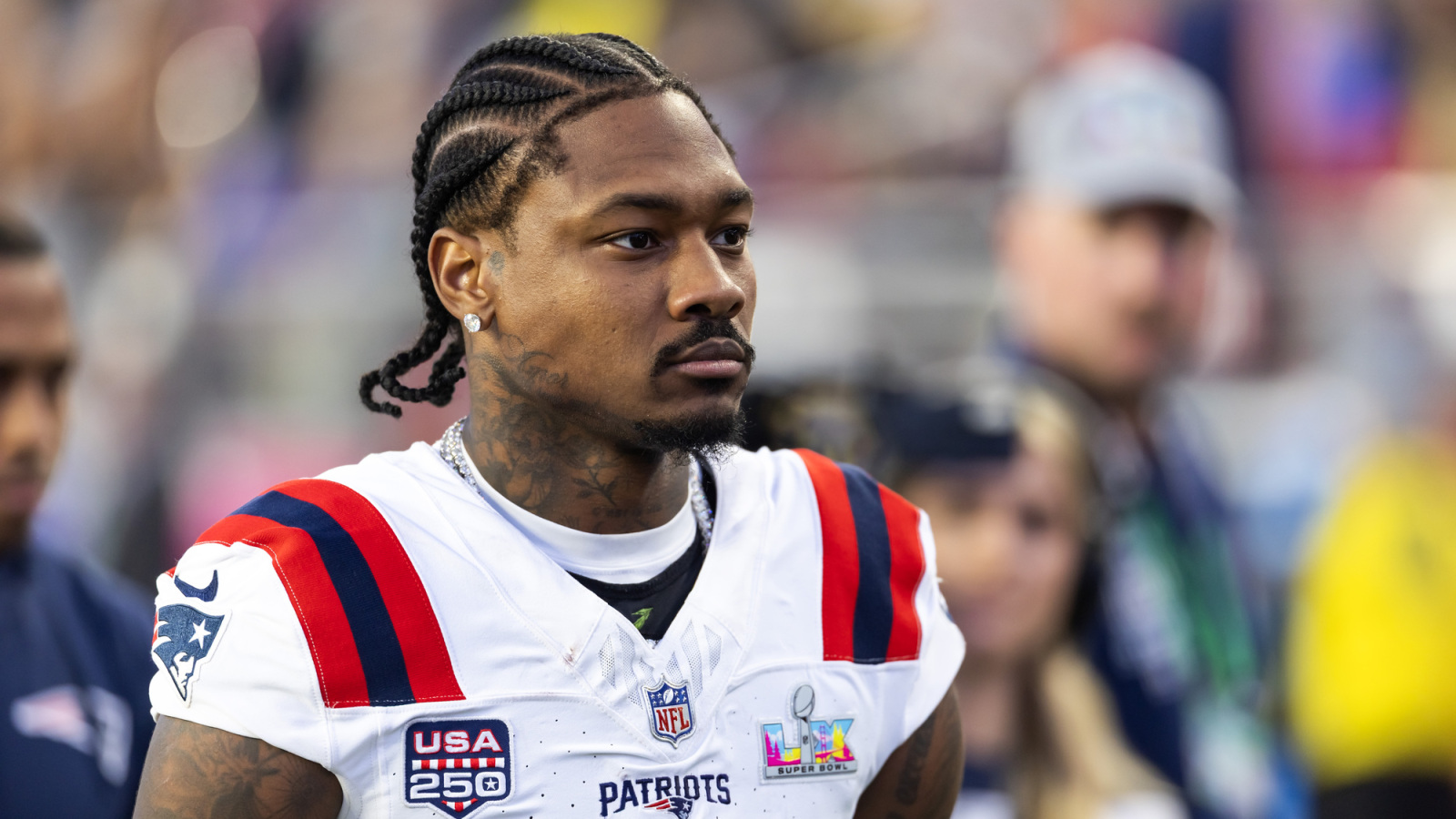 https://www.yardbarker.com/media/d/2/d24564688311fec795890efcb032d8b58390edaf/thumb_16x9/stefon-diggs-one-word-describe-jayden-daniels.jpg?v=1