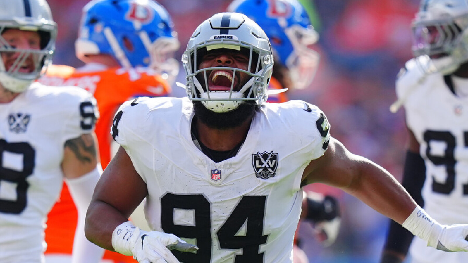 https://www.yardbarker.com/media/d/2/d270a8c126b0e9b6c18815addf31223a6c6f69dd/thumb_16x9/raiders-provide-telling-update-on-dt-christian.jpg?v=1