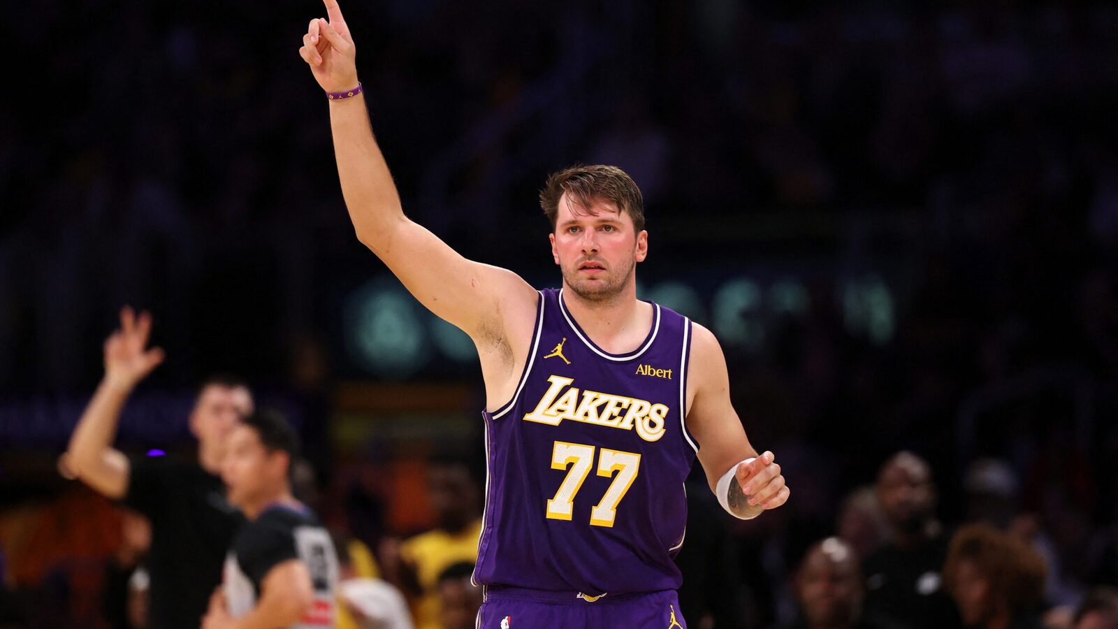 3 Major Reasons Why The Lakers Have Started Their Season 2-0 After Win Against Clippers