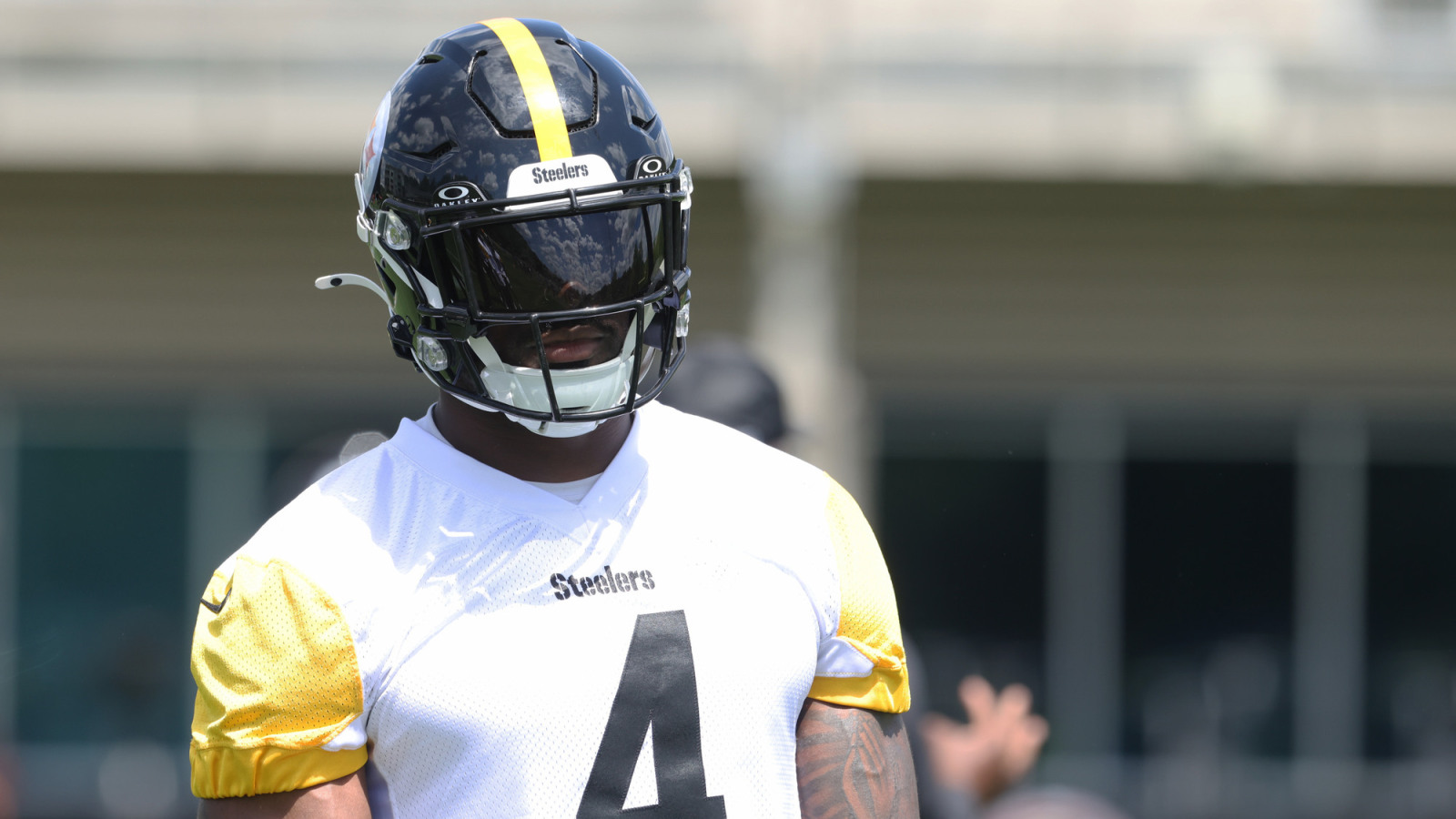 https://www.yardbarker.com/media/d/2/d2e3cb23c67d507f0b9dcb8fa3667dedff69a0a5/thumb_16x9/28-2026-pittsburgh-pa-usa-pittsburgh-steelers.jpg?v=1