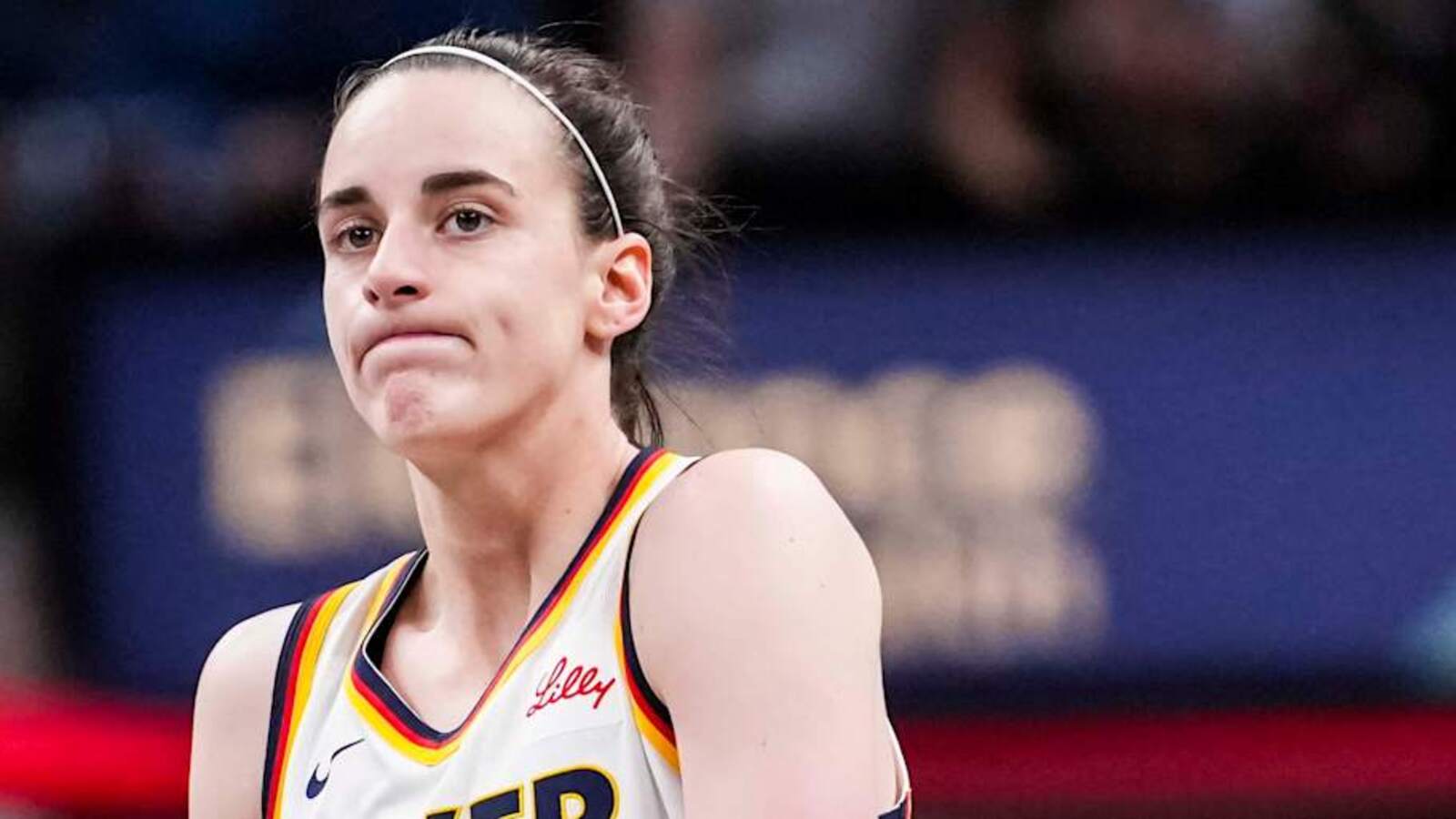 https://www.yardbarker.com/media/d/2/d2e6625c5c8b381769cc6bd0899b81ae054a66c4/thumb_16x9/wnba-experiencing-staggering-ratings-nosedive.jpg