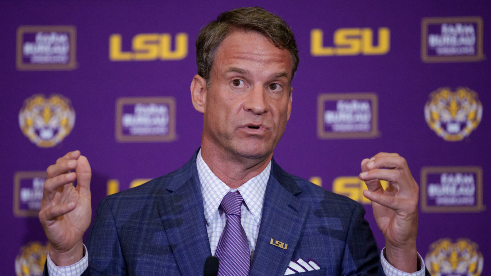 Key College Football Matchups to Watch in Week 1