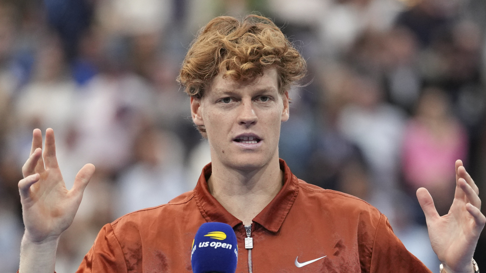 Jannik Sinner involved in bizarre fan incident in Saudi Arabia