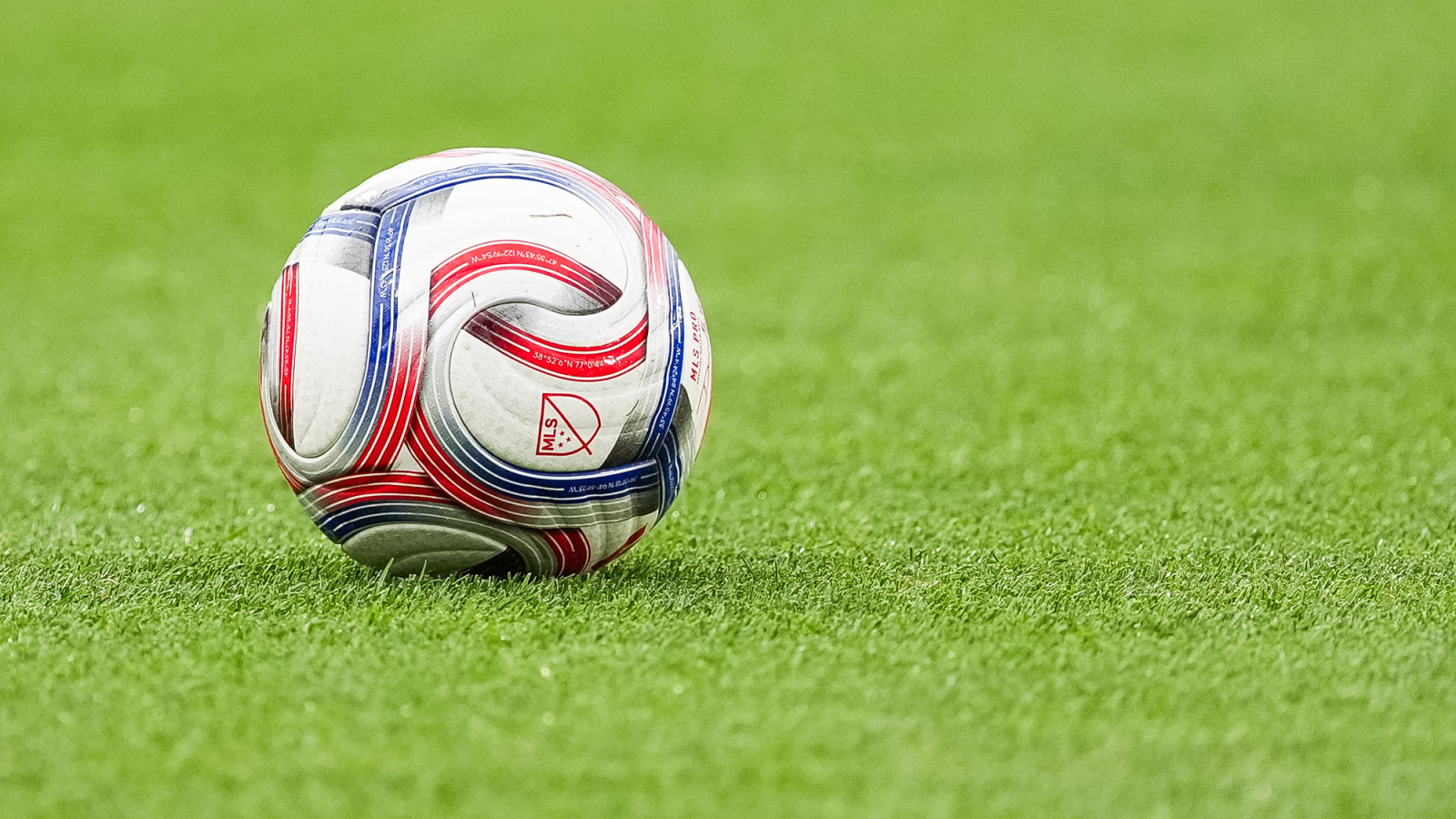 https://www.yardbarker.com/media/d/3/d36aeffab9e19c881cae2b66ad2515bd5ba8a150/thumb_16x9/coventry-ipswich-hull-meet-premier-leagues-newly.jpg?v=1
