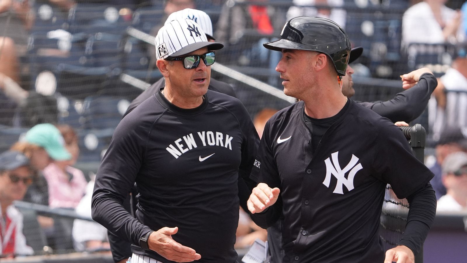 Cody Bellinger Supports Aaron Boone Amid Fan Discontent