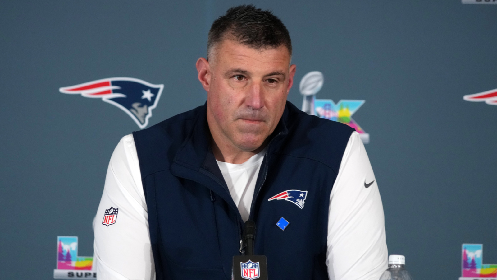 What Mike Vrabel reportedly said to Patriots players amid ongoing Dianna Russini controversy