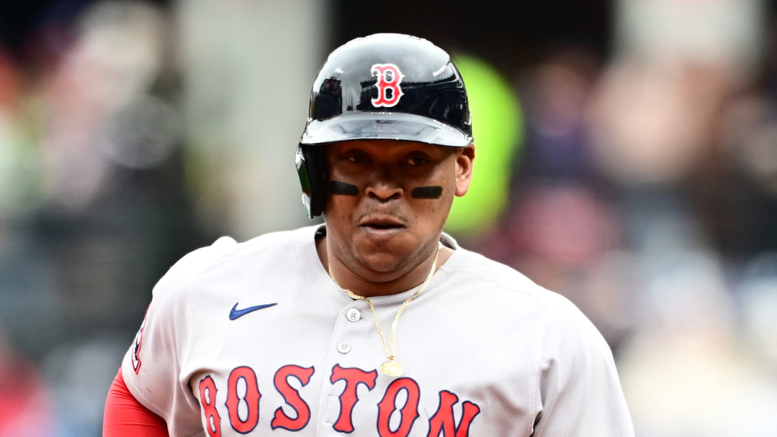 https://www.yardbarker.com/media/d/4/d4308552e86d6656c88c0fe1fccda218bc1970cc/thumb_16x9/latest-red-sox-misstep-rafael-devers-continues.jpg?v=1