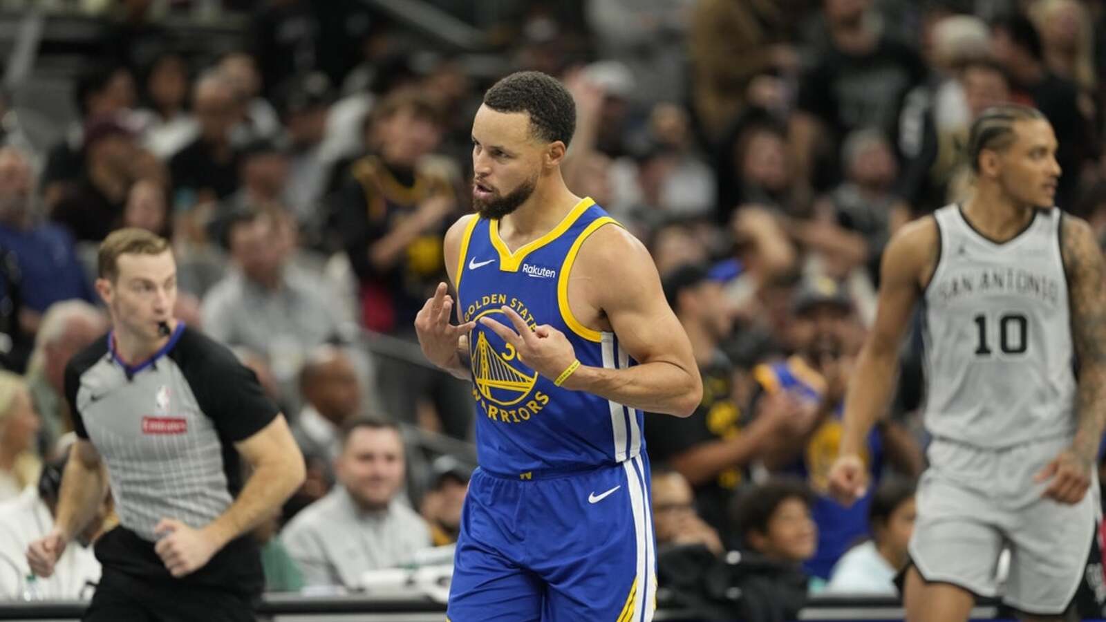 NBA roundup: Stephen Curry scores 49 as Warriors edge Spurs
