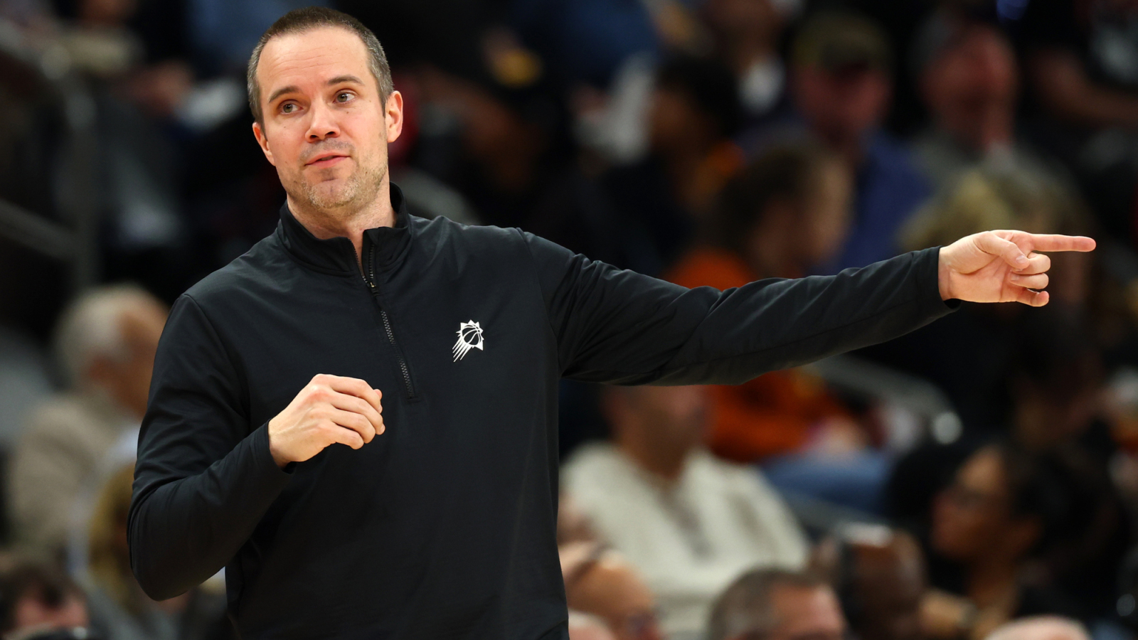 Suns head coach Jordan Ott heated towards refs following 92-77 loss to ...