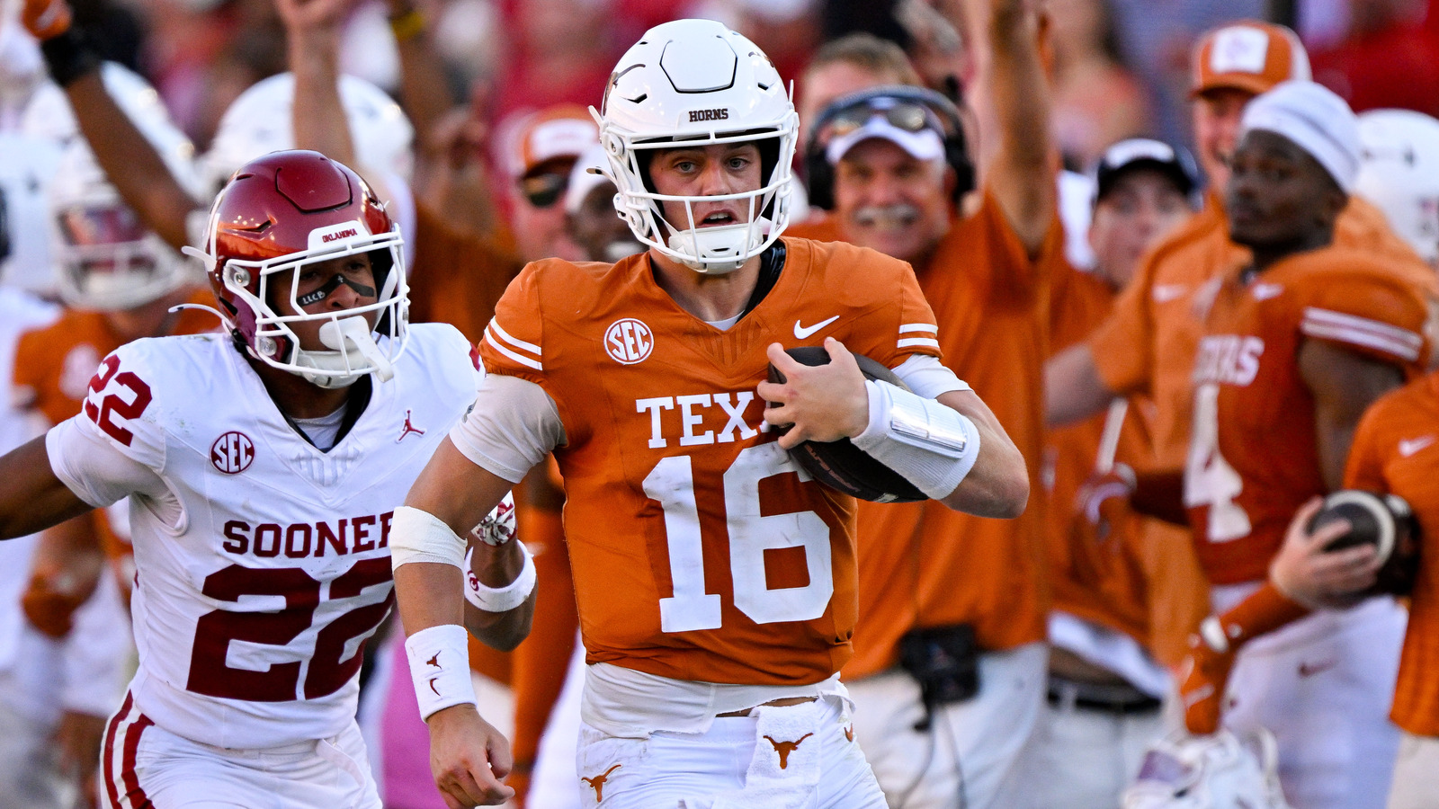 https://www.yardbarker.com/media/d/5/d54aca47f65dc376a8df5146785eacef514927a5/thumb_16x9/kirk-herbstreit-says-arch-mannings-growing-pains.jpg