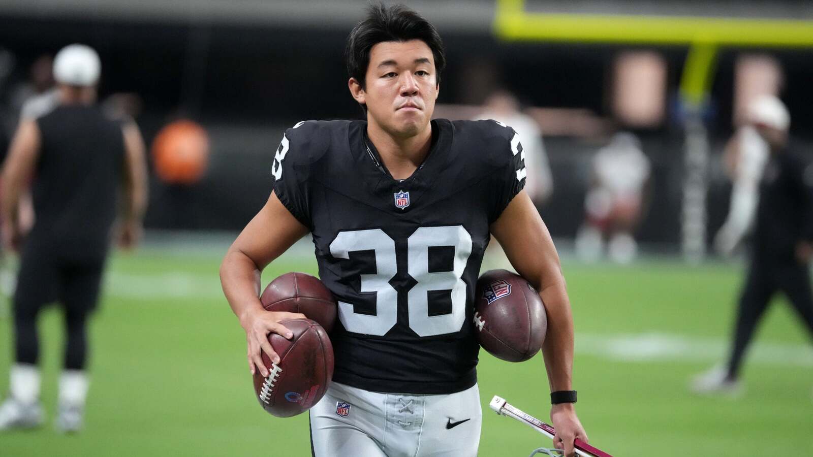 Way too early Las Vegas Raiders 53-man roster projection: Halfway through training camp has already revealed a lot
