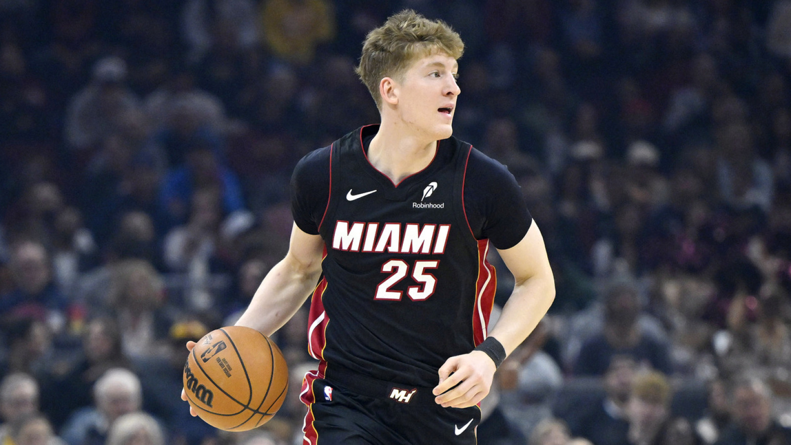 Kasparas Jakucionis Visits Jr. Heat Basketball Camp, Connects With Miami's Youth Campers