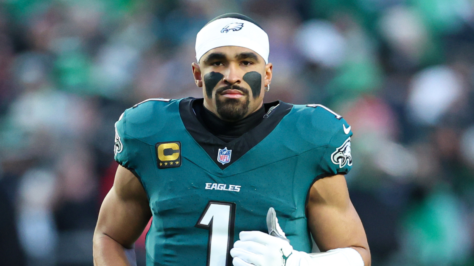 https://www.yardbarker.com/media/d/5/d5b6c7131b75511f533181feae8bbabb99c638b4/thumb_16x9/eagles-jordan-mailata-sends-jalen-hurts-warning.jpg?v=1