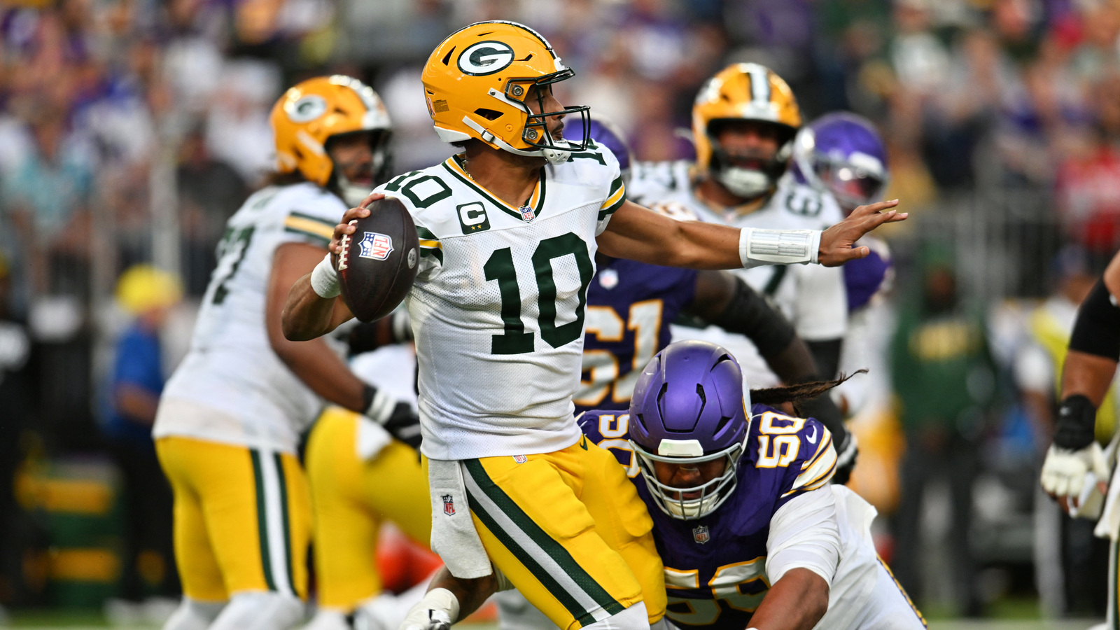 https://www.yardbarker.com/media/d/5/d5fd41468a7be030f542387c13a1538280989623/thumb_16x9/jordan-love-sounds-excited-he-packers-offense.jpg