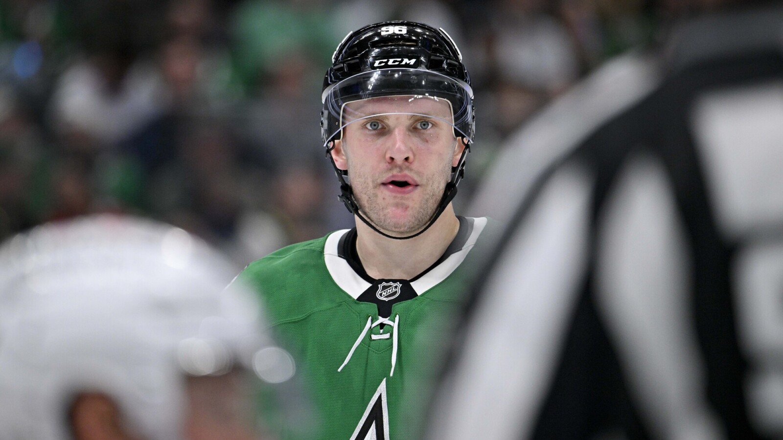https://www.yardbarker.com/media/d/6/d668a389f8a0fb1cf64863ca535d66061142d1d4/thumb_16x9/these-playoffs-belong-stars-mikko-rantanen.jpg?v=1