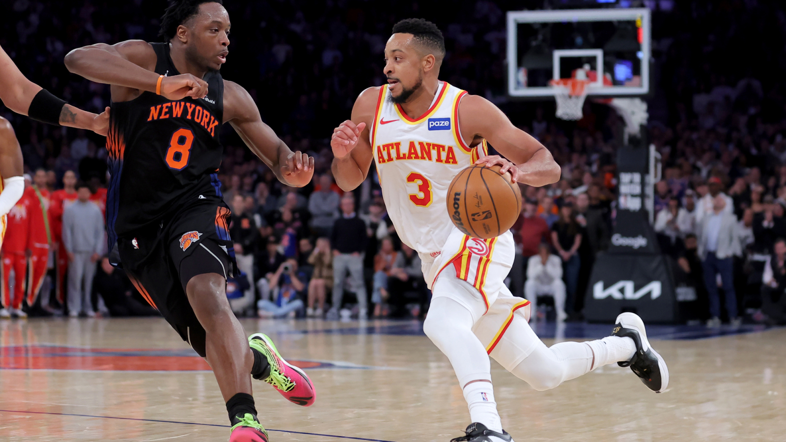 Hawks stun Knicks with double-digit fourth quarter comeback in Game 2