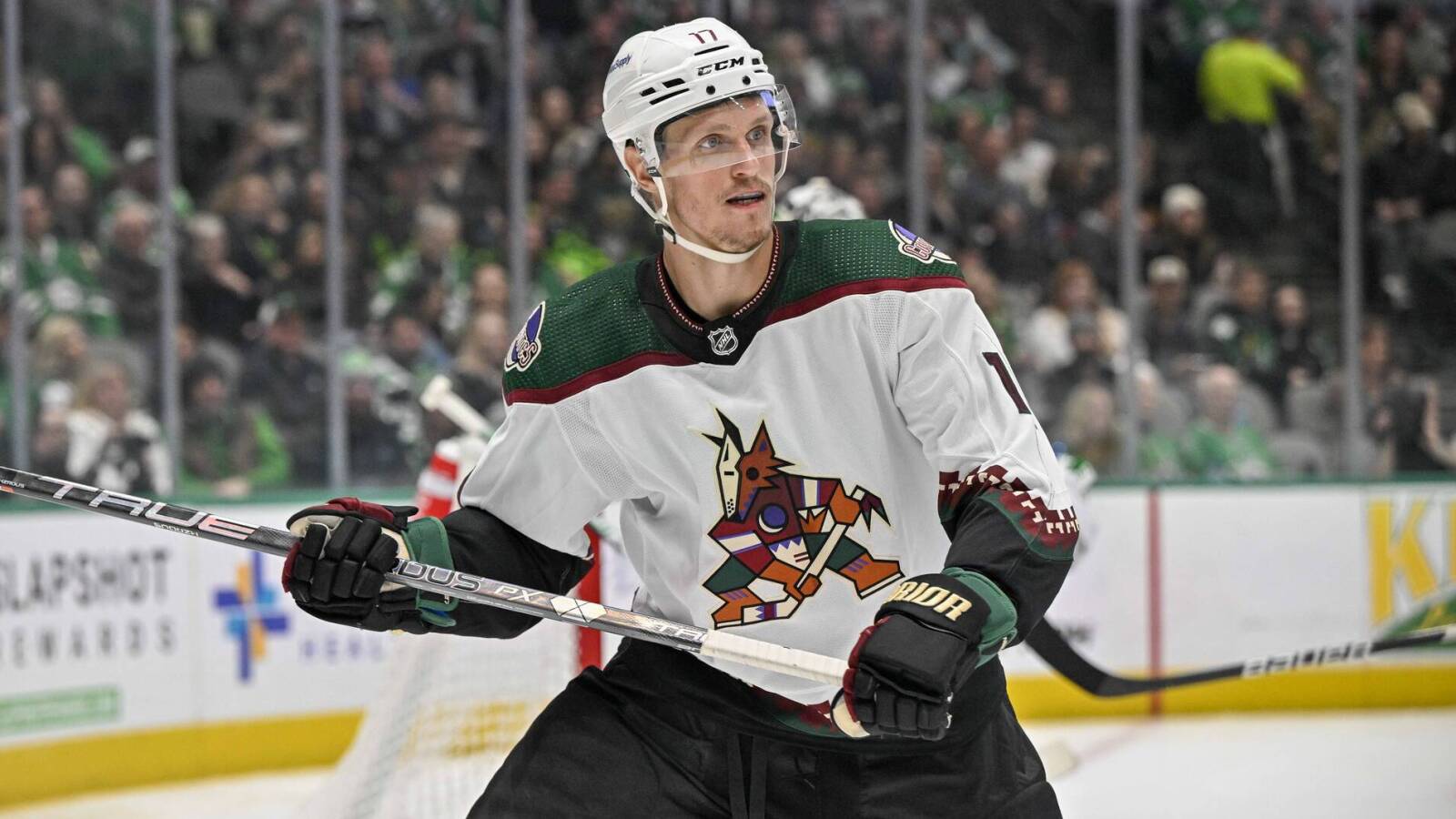 Oilers acquire Nick Bjugstad from Coyotes