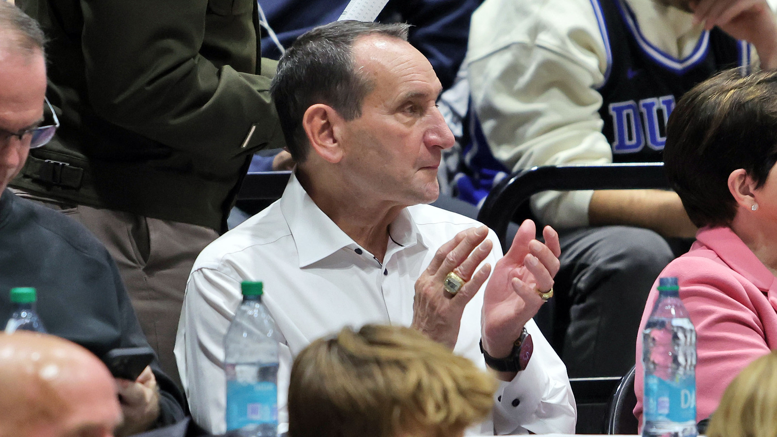 https://www.yardbarker.com/media/d/7/d7d3e40e78e37dd080ff05853f680fd014d7d37f/thumb_16x9/mike-krzyzewski-sounds-off-on-ncaa-tournament.jpg