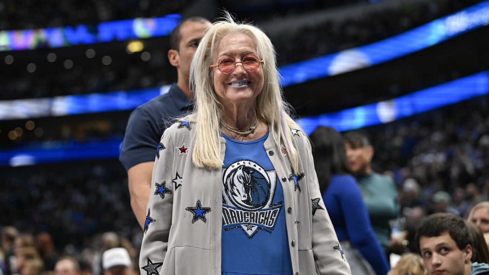 Mavericks suing Stars is another step in new arena campaign