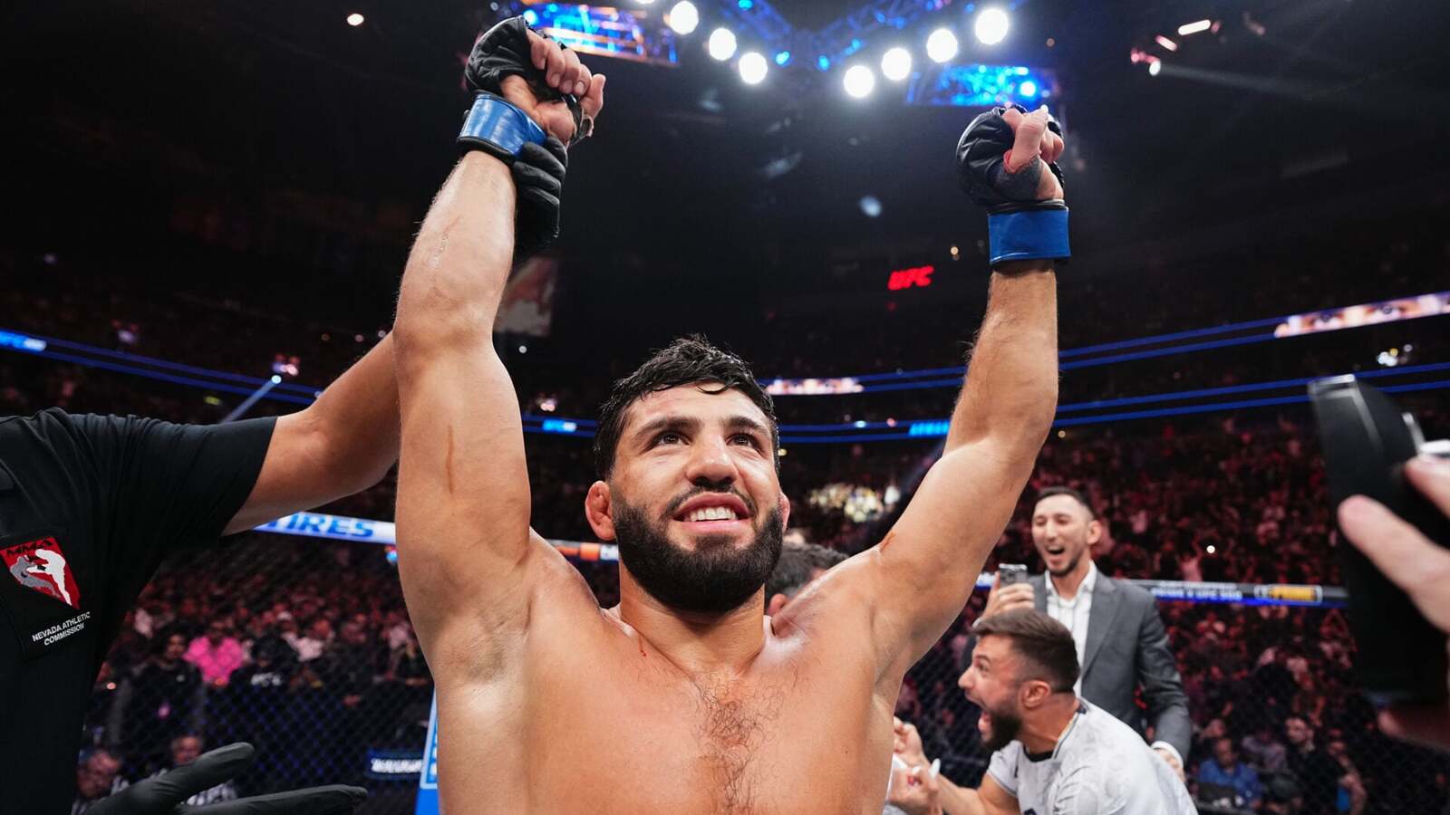 Arman Tsarukyan Prepares for Tougher Fight Against Mauricio Ruffy at UFC 331
