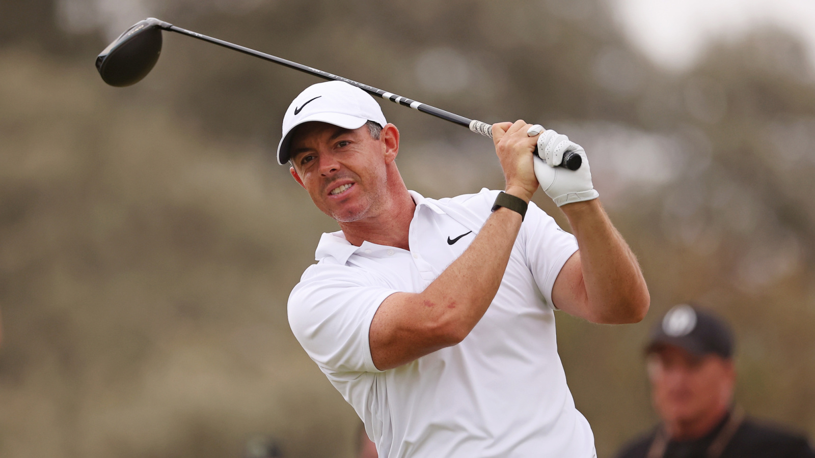 https://www.yardbarker.com/media/d/8/d83127faeedad907e53cbdb12a410ac7316e4bd4/thumb_16x9/storylines-fedex-st-jude-championship-rory.jpg?v=2