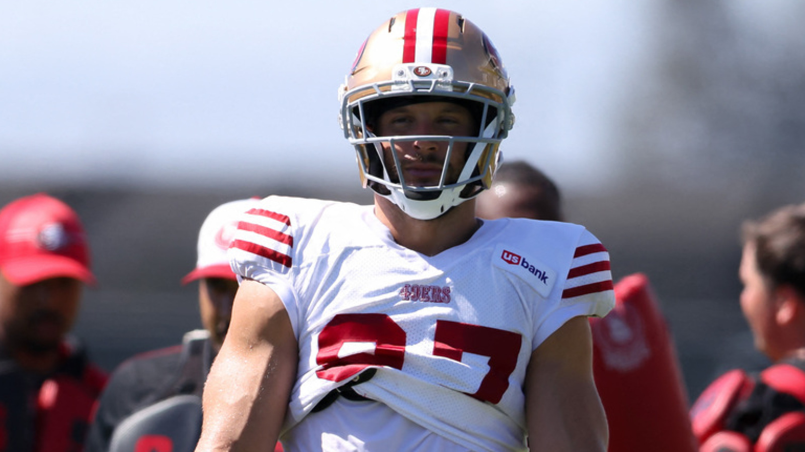 https://www.yardbarker.com/media/d/8/d87beca10ee3420bfea2ce36a7b2daa2ada00d3a/thumb_16x9/49ers-worrisome-nick-bosa-injury-update.jpg?v=1