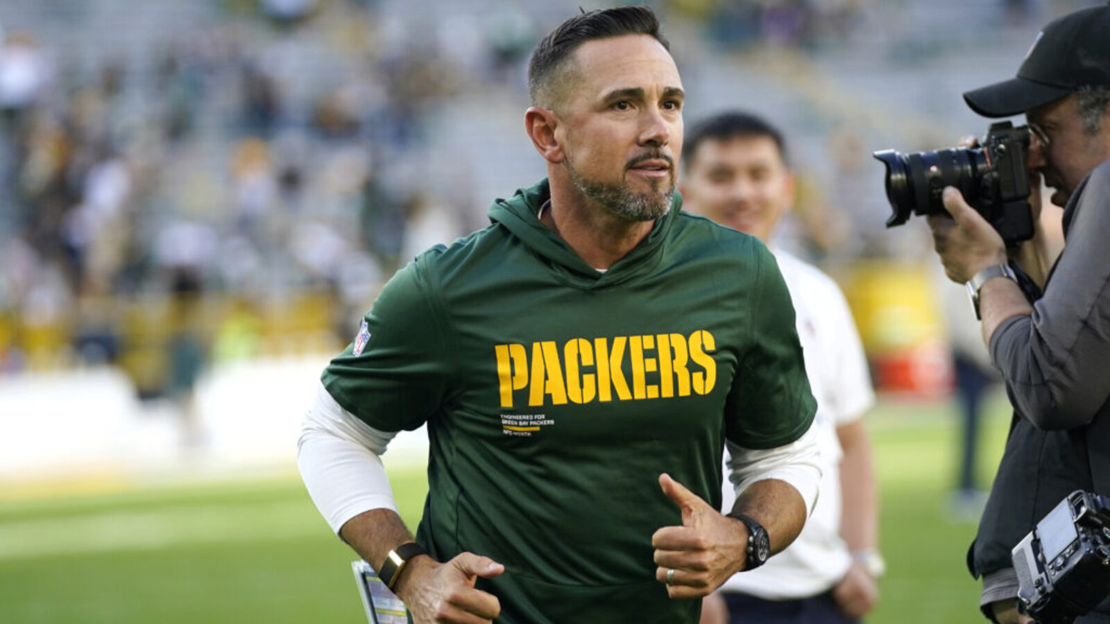 Packers Face Running Back Challenges as Jacobs Remains Exempt