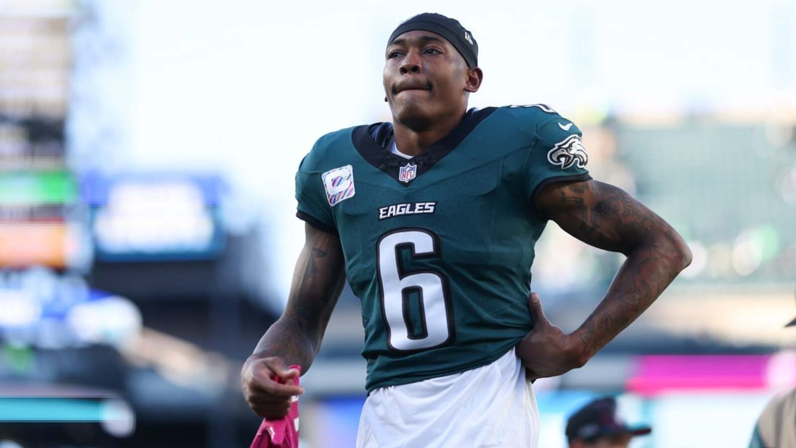 Eagles WRs DeVonta Smith, Dontayvion Wicks not spotted at practice