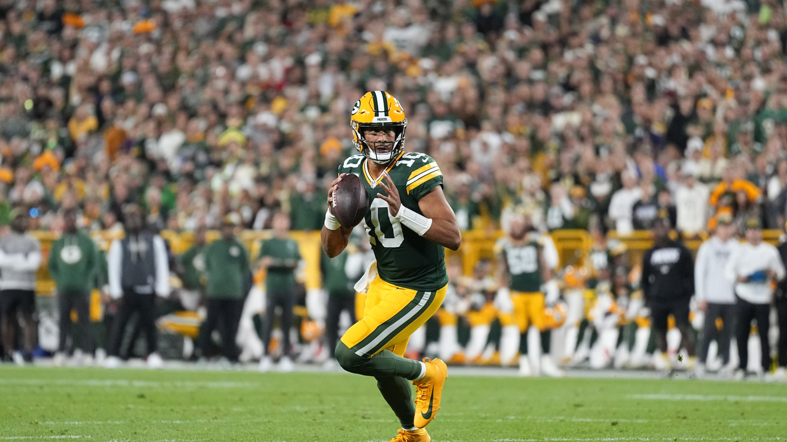 Packers Power Rankings Roundup: Experts Down on Packers After Blowout ...
