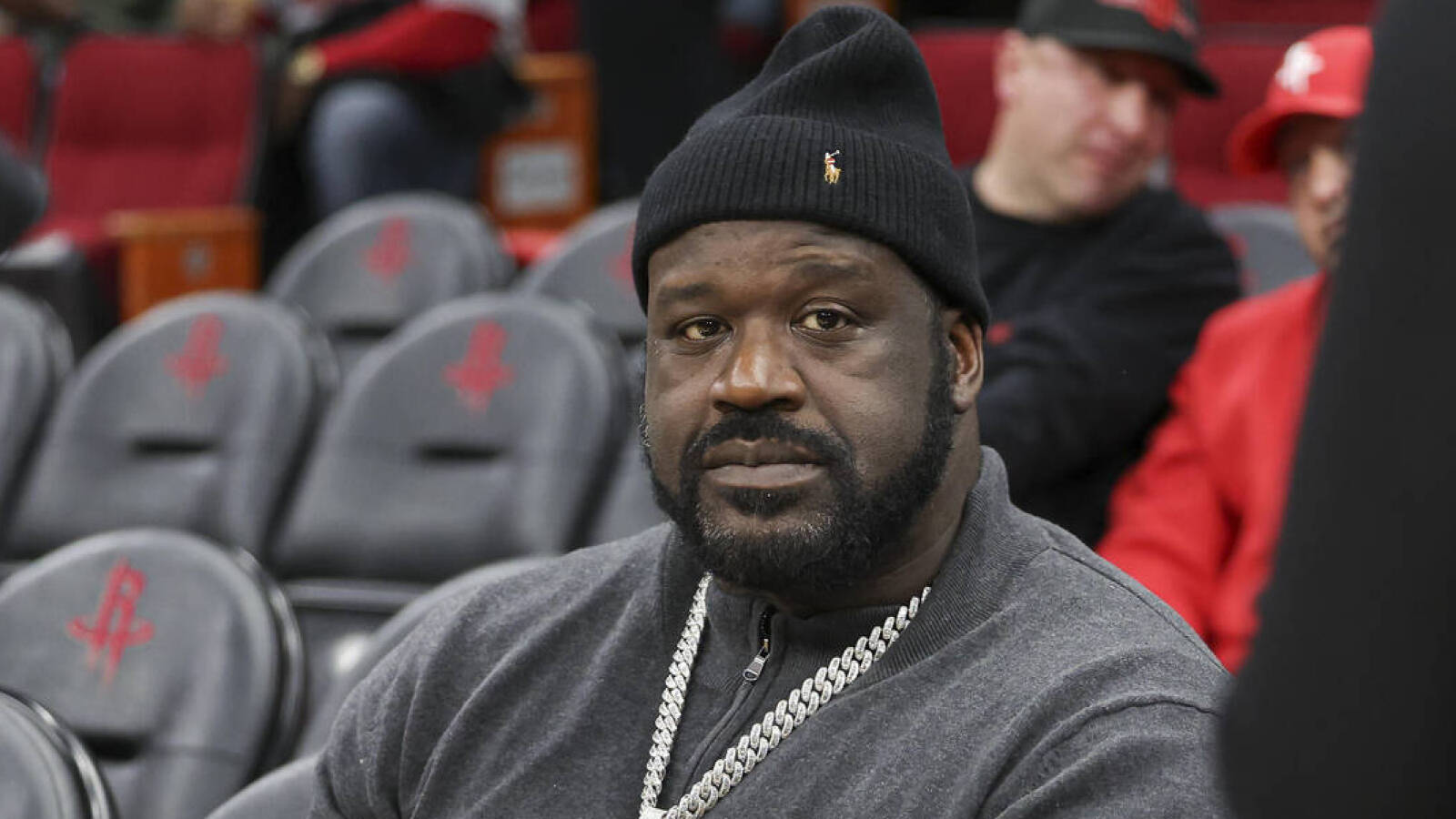 Shaq debuts ridiculous new look after losing bet Yardbarker