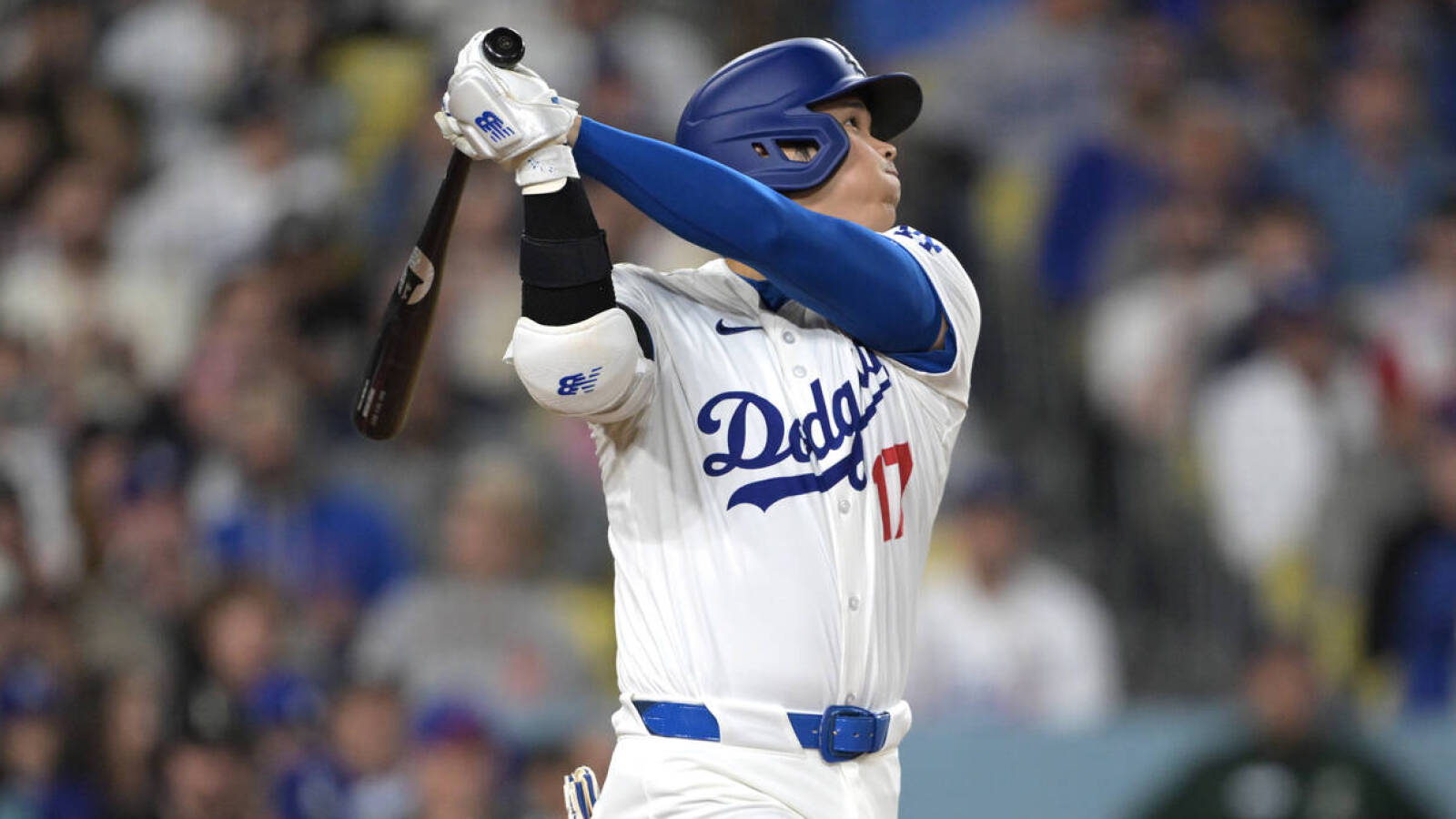 Run-in with fan over Shohei Ohtani home run ball isn't helping Dodgers' image