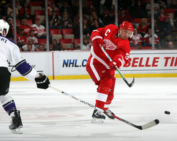 Don't Forget Ex-Red Wing Brett Hull on the American 60-Goal List