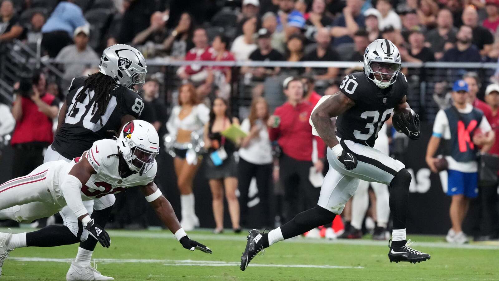 Mike Washington Jr. Shines in Raiders Preseason Debut