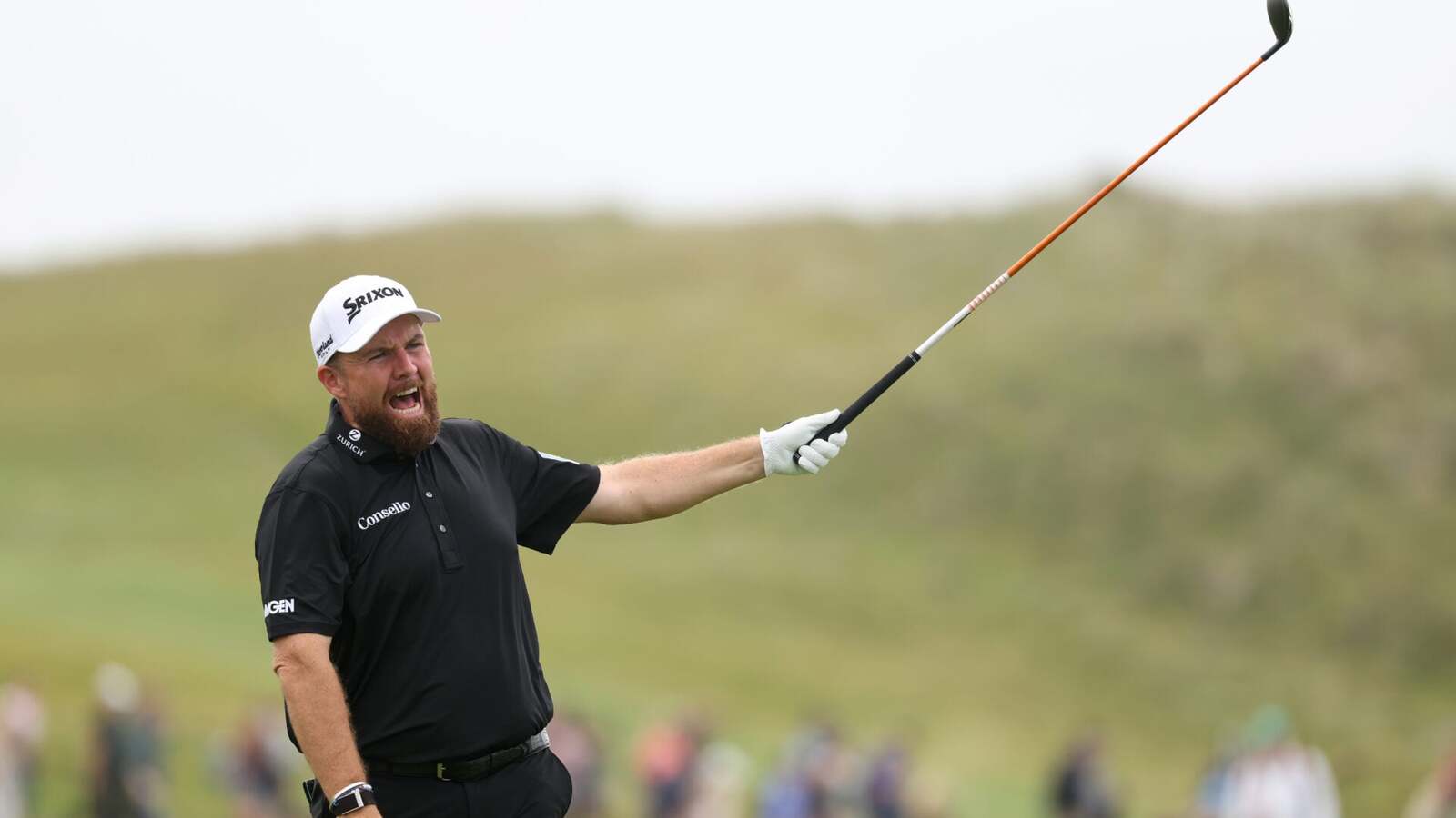 Shane Lowry Dominates Irish Open Despite Controversy