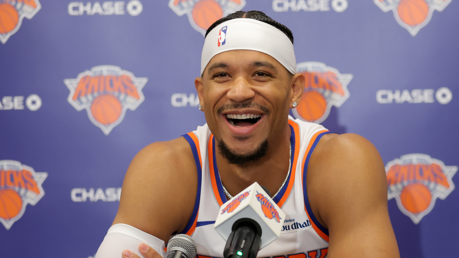 https://www.yardbarker.com/media/d/9/d9f7461a07ece446284ca05c587ac1ccd1558b01/thumb_16x9/knicks-already-down-two-key-players-season.jpg?v=1