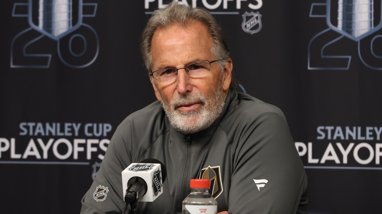 https://www.yardbarker.com/media/d/a/da30e8ad45bcbf332d0f8de6b47bb317a25502e2/thumb_16x9/nhl-hits-golden-knights-john-tortorella-heavy.jpg?v=1