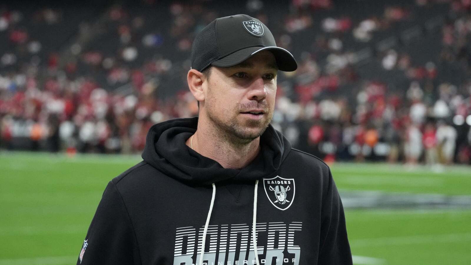 Raiders Coach Klint Kubiak Delays Naming Starting Quarterback